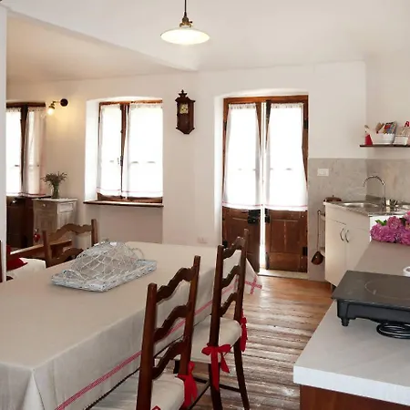 Locazione Turistica Angelica Sparone